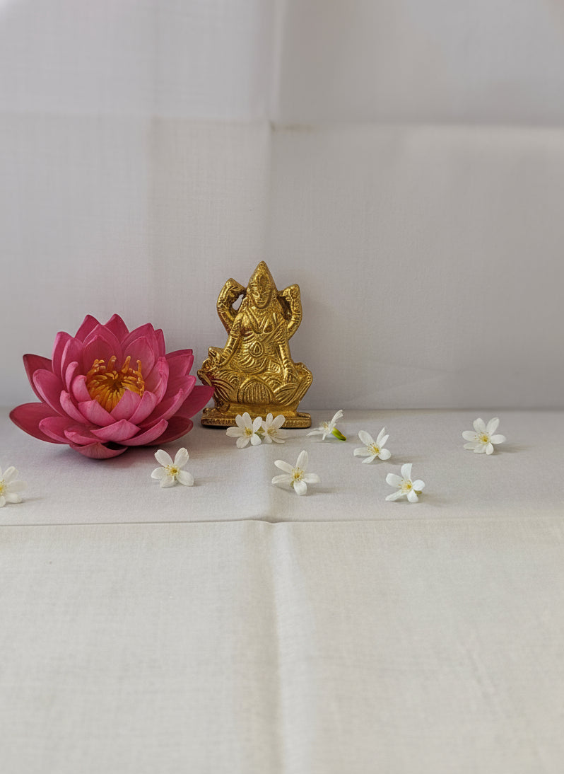 Maa Lakshmi Small Murti 6cm